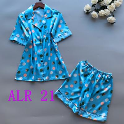 China 2020 Breathable Women's Silk Pajamas With Shorts Nightgowns Factory Wholesale Short Sleeve Shirt Set for sale