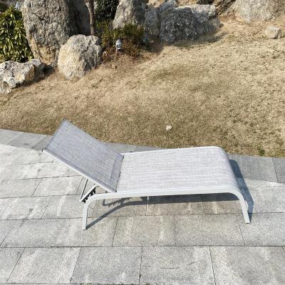 China Modern Comfy Sunbed Durable Using Outdoor Beach Sofas Garden Reclining Chair for sale