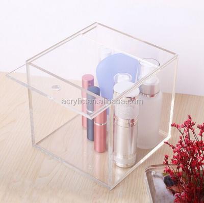 China Exquisite Premium Clear Cards Candy Cheap Packaging Boxes Custom Anti-UV Acrylic 4 Section Pokemon Booster Box for sale