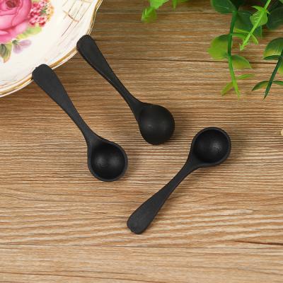 China China Factory Directly Disposable Mini New Arrival Cheap Measuring Candy Trash Can With Scoop Mini Plastic Teaspoon for sale