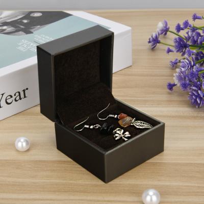 China Wholesale Custom Leatherette Paper Jewelry Bracelet Ring Jewelery RuiZhi Gift Packaging Box For Bracelet Ring Jewelery With Logo for sale