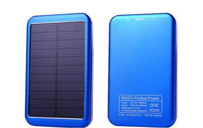 China Waterproof Solar Power Bank 8000mAh , Solar Mobile Phone Charger For Cell Phones for sale