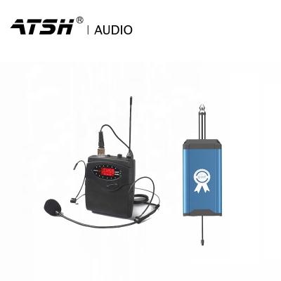 China Mini Portable Hot Selling AT520 Sports System Stereo Microphones UHF Wireless Headset Microphone With Noise Cancellation for sale