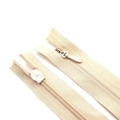 China YYX Continuous White Nylon Zipper NO3 20 Cm Invisible Invisible Zipper 18 Cm for sale