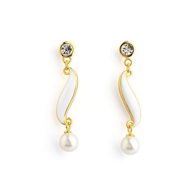 China Enamel Earring Luxury Jewelry 925 Sterling Silver Simple Shell Pearls Enamel Earrings for sale