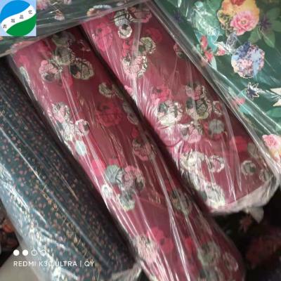 China Heat-insulation tela rollos fabric suede fabric print stock fabric for sale