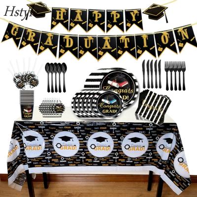 China Eco-Friendly Graduation Tableware Kit Disposable Dinnerware Supplies Includes 2021 Mega Table Covers Banner Gifts PP501 for sale