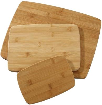 China Sustainable Wooden Cutting Board Chopping Oak Personalized Chopper With Trays For Kitchen Home Cooking for sale