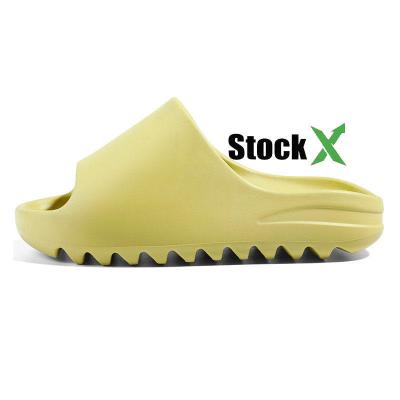 China LOGO brand LOGO brand OG durable yeezy UPPER House slide black casual sandals COVER Yeezy soot slippers with box for sale