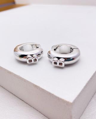 China Fashionable new earrings B ring earrings exaggerated atmospheric earrings brass plated earrings for sale