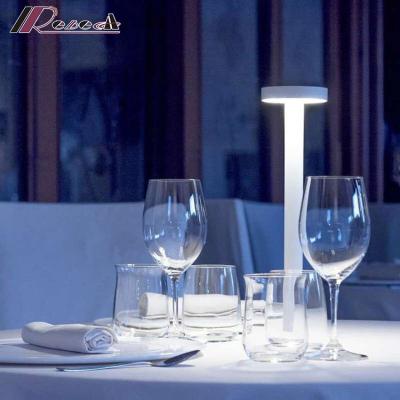 China EUROPEAN desk lamp usb charging portable battery cordless wireless table lamps for hotel for sale