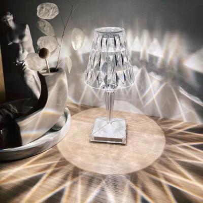 China Italy Modern High Quality Crystal Table Lamp Art Bedroom Living Room Decoration Office Lighting for sale