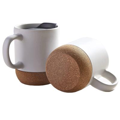 China Custom matte ceramic coffee cup 12oz white cork bottom travel cup viable lid pp ceramic mug with cork base for sale