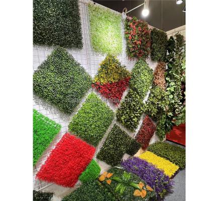 China Environmental Artificial Hedge Flower Green Leaves Foliage Plant Mat Plastic Plant Wall Grass Wall Backdrop for sale