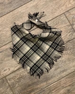 China Stocked Fringed Black Plaid Snap On Custom Dog Bandana Pet Bandana Dog Necker for sale