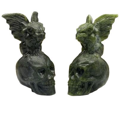 China Wholesale Folk Art Natural Crystal Opens Carving Xiuyan Jade Stone Hand Carved Gargoyle Skull Statue Quartz Witch Healing Gifts for sale