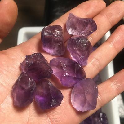 China Wholesale Quartz Natural Rough Crystal Stone Raw Healing Feng Shui Amethyst Gemstone Ornament Craft Tumbler Chips Clear Mineral Gift for sale