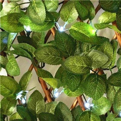 China Easily Assembled Artificial Garden Hedge Trellis Led Bright Artificial Leaf Fence for sale