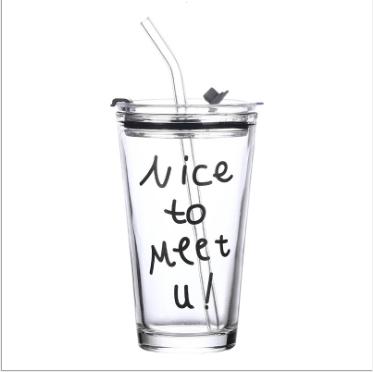 China CLASSIC Drinking Glass Mugs With Straws Glass Lids And Tumbler With Protective Glass for sale