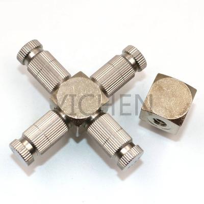 China Cooling And Moisture Fogging Fittings Associated With Fog Connector Machine Lance Adapter With 4 Nozzle Seats Slide Lock Fitting With Fog Nozzle for sale