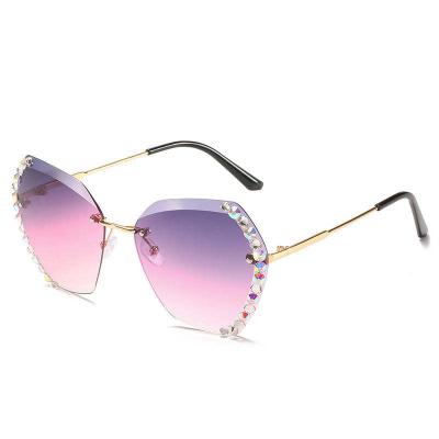 China 15 Years Experience Special New Design Female Rhinestone Studded Rectangular Luxury Rimless Sunglasses for sale