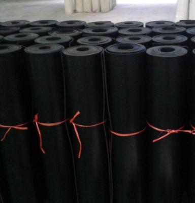 China Projects Waterproof 1.2mm Exposed Rubber Roofing Waterproof EPDM Membrane For Roof for sale