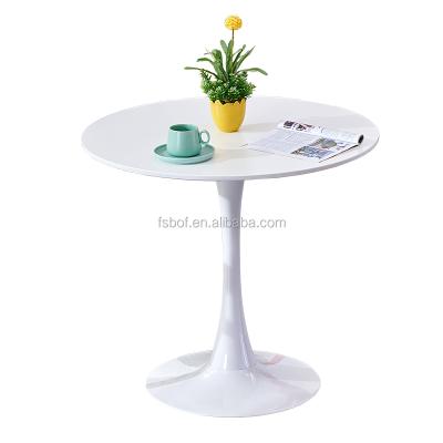 China Modern White Leisure Coffee Table And Chairs Tables And Plastic Chairs For Cafes In Commercial Places for sale