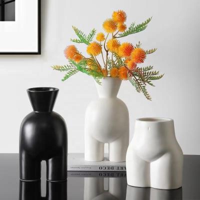 China 2022 Ceramic Vases Hot Selling Items Ceramic Butt Shape Flower Vase Cute Ceramic Vase For Hotel Homedecoration for sale