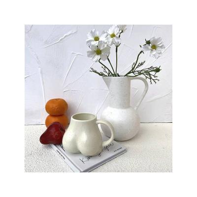 China Selling HANDLE Creative Shape New Product Introduction New Product Introduction Design Coffee Milk Ceramic Mug for sale