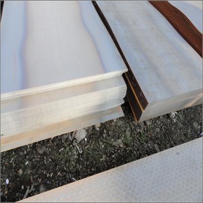 China Cutting Available SS400 Checkered Steel Plate , Carbon Steel Sheet Metal for sale