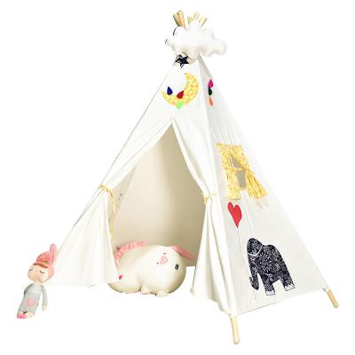 China 2021 Tenda Whloesale Tall Princess Playhouse Outdoor Indoor Soft Cozy Canvas Indian Kids Wooden Router Pole Teepee Tent for sale