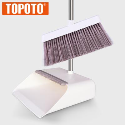 China TOPOTO Windproof Design Stabilized Powers Folding Household Cleaning Tools Escoba Broom and Plastic Dustpan Set for sale