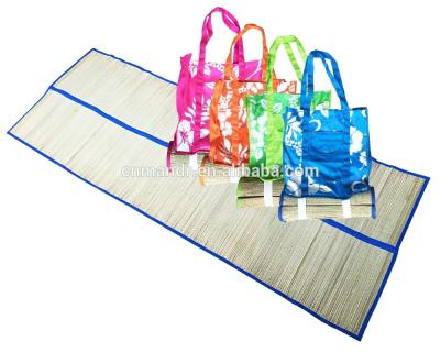 China Best Seller Foldable Beach Straw Mat For Summer for sale