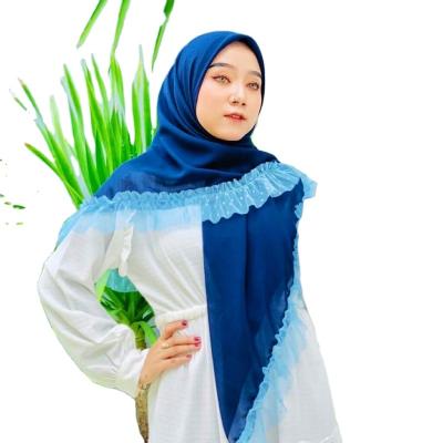 China 2021 Malaysian Square Muslim Viscous Lace Cotton Scarf Cotton Splicing Scarf for sale