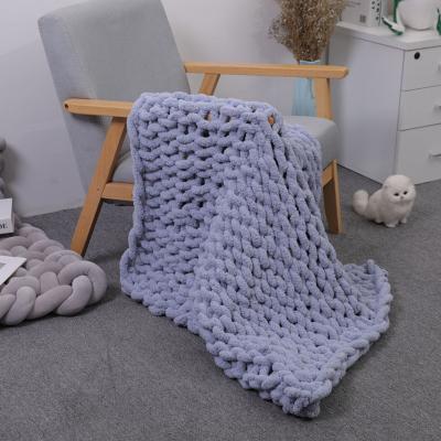 China Unique Plain Pophorn Throw Polyester Fleece Warm Edge Knitted Baby Blanket Design Handmade Weighted Chenille Throw Blanket for sale