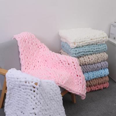 China PORTABLE Double Layer Fluffy Hand Made Blanket Pophorn Fleece Organizer Chenille Blanket For Custom Beds for sale