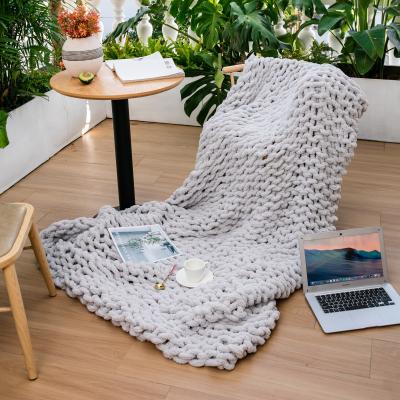 China Anti-Static Pophorn Weight Blanket Best Quality Chunky Knit Thick Plain Color Baby Receiving Chenille Blanket for sale