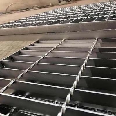 China Stainless Aluminum Galvanized Serrated Metal Steel Bar Grating for Elevated Platforms for sale