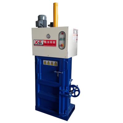 China Factory Supply Hot Sale Automatic Vertical Operation Cotton Baler Machine Conveniently for sale