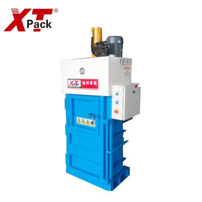 China Conveniently Operation Automatic Small Vertical Baler Hydraulic Baler Machine for sale