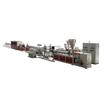 China 250kW Leistung Granulate Dachfliese PVC Profilblatt Extrusionslinie Kunststoff Zwillingschraubmaschine zu verkaufen