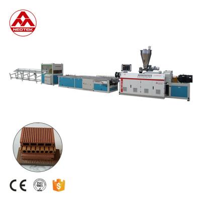 China YF240 PP PE Base WPC Extrusion Line with 12800 KG Capacity and 32.9 rpm Screw Speed for sale