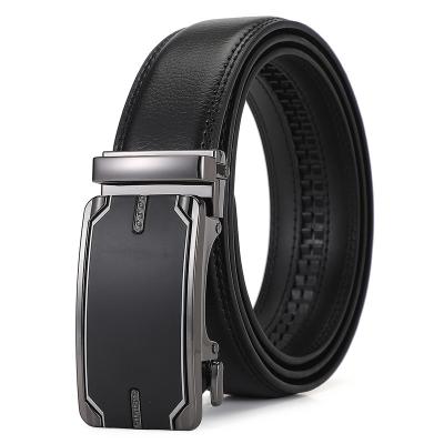 China Trend Factory Manufacturer Commercial Solid Color Roadster Shape Buckle Adjustable Smooth Leather Waist Strap for Man Belt Wholesale for sale