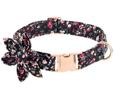 China Custom 2021 Spring New Arrival Fabric Softness Floral Printed Medium Large Sizes Small Forming Dog Neck Collar for sale