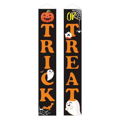 China Outdoor Hanging Halloween Trick or Treat Banner Hanging Sign for Porch Front Door Display for sale