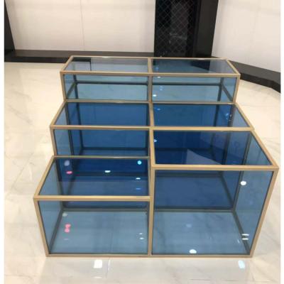 China Morden Easy To Collect Stainless Steel Glass Display Cabinet In Shopping Mall for sale