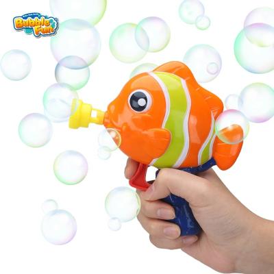 China Rubbing Bubble Blowing Clownfish Bubble Gun For Kids Manual Soap Water Bubble Gun Toy, Dip And Blow For Party Activity Pretend Play and teach it for sale