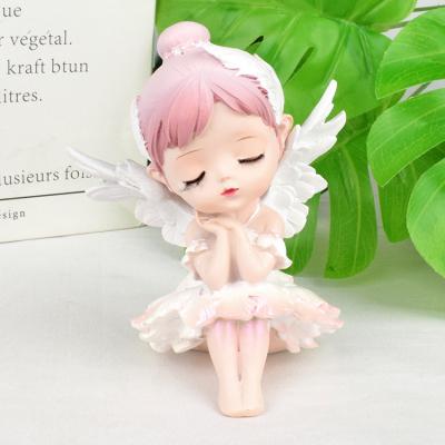 China Vinly Cake Topper Customize Vinyl Toys RESIN LACE BELLA Birthday Baby Cake Topper Home Decoration for sale