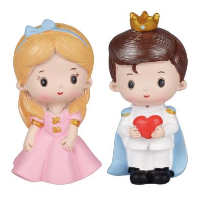 China Stunning Figure Cake Resin Open Toy Honey Prince And Princess Birthday Party Cake Decoration for sale