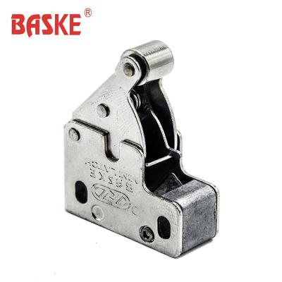 China Access Door Modern Mini Latch Automatic Spring Push To Open Cabinet Door Hook Latch for sale